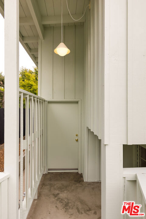 2052 Cerro Gordo Street, Los Angeles CA: https://media.crmls.org/mediaz/198ac084-43c2-48fe-b0d8-f461c94760fa.jpg