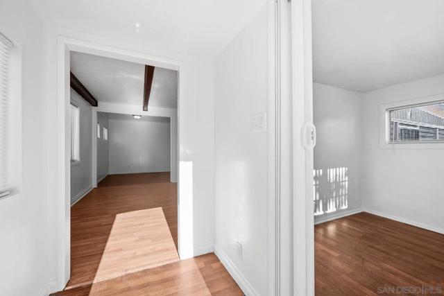 9920 22 River St, Lakeside CA: https://media.crmls.org/mediaz/198b22c6-7731-4c17-9309-ae83ba824460.jpg