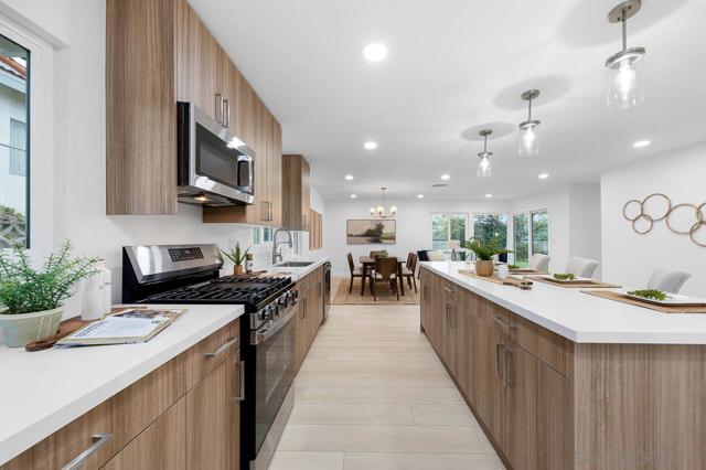 5435 Del Cerro Blvd, San Diego CA: https://media.crmls.org/mediaz/198b65b1-eea9-4ee2-a5b9-e124b42e146e.jpg