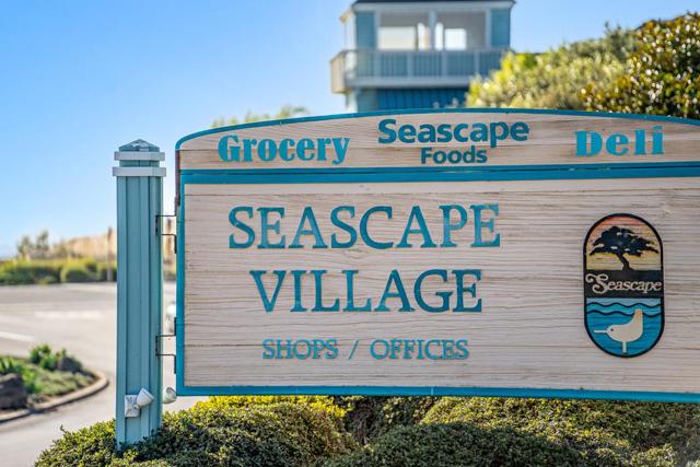 207 Driftwood Court, Aptos CA: https://media.crmls.org/mediaz/198bb824-3de8-4280-ae09-b16043be0b9f.jpg