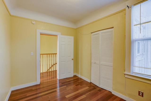 435 Brazil Avenue, San Francisco CA: https://media.crmls.org/mediaz/198c9524-ba78-4495-b054-d7f7fe316d6d.jpg