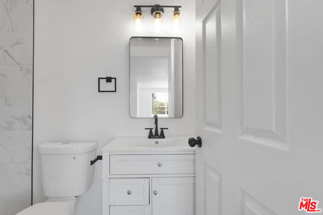 8055 Bangor Avenue, Hesperia CA: https://media.crmls.org/mediaz/198ccbfa-cf58-4c38-9bed-87ac8baa63a3.jpg