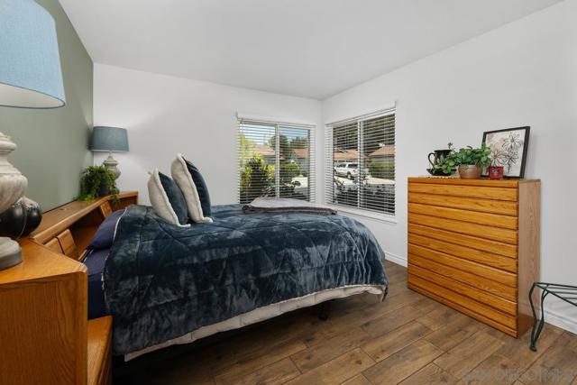 1776 Calle Del Arroyo, San Marcos CA: https://media.crmls.org/mediaz/198ceb72-9056-4648-82a2-863acf2115b8.jpg