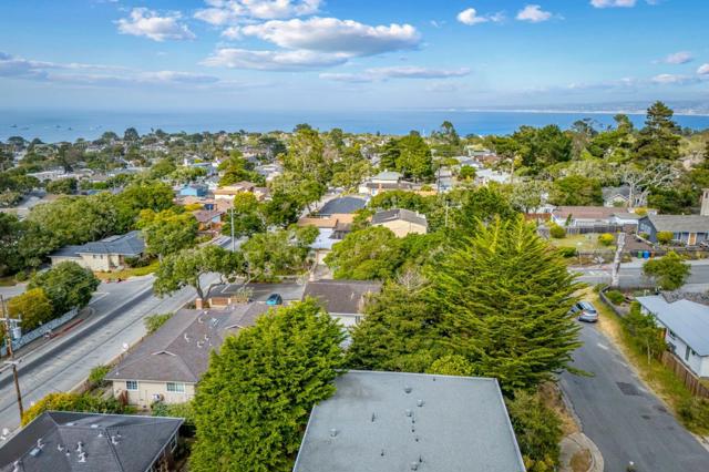 881 Terry Street, Monterey CA: https://media.crmls.org/mediaz/198d5a96-9af9-465e-a51d-495029f53408.jpg