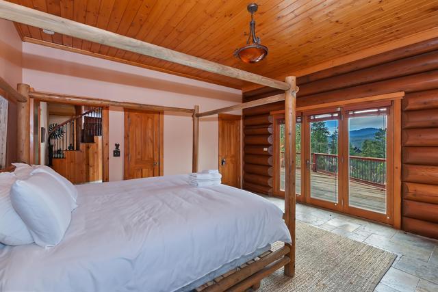 42400 Eagle Ridge, Big Bear CA: https://media.crmls.org/mediaz/198e23a6-85e4-4341-8e36-15536f7b346b.jpg