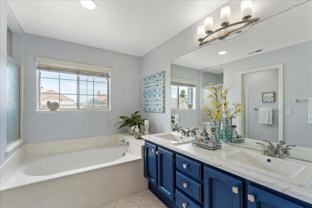 2658 Tagart Drive, San Jose CA: https://media.crmls.org/mediaz/198e80d5-745a-4e57-a452-163a9b14a132.jpg