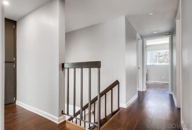 10497 Caminito Mayten, San Diego CA: https://media.crmls.org/mediaz/19900397-1eeb-481d-8234-58647281f7e0.jpg