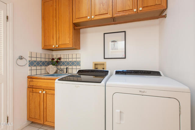 Detail Gallery Image 14 of 34 For 524 Glen Holly Dr, Pasadena,  CA 91105 - 2 Beds | 2 Baths