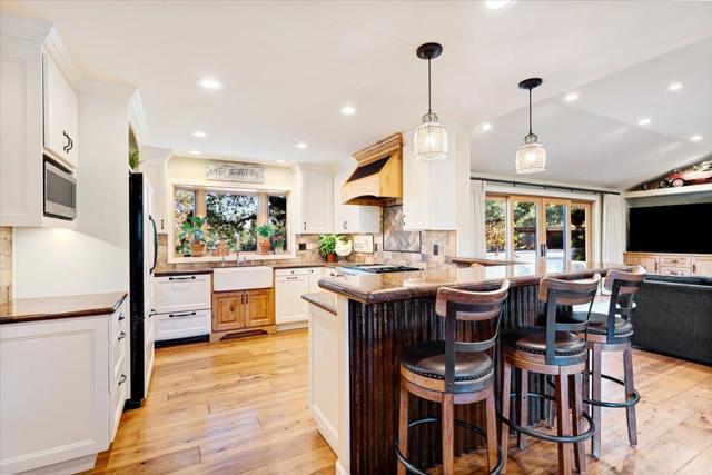 7409 Hihn Road, Ben Lomond CA: https://media.crmls.org/mediaz/1990e48b-a2f2-431e-a236-c6def34b7ae9.jpg