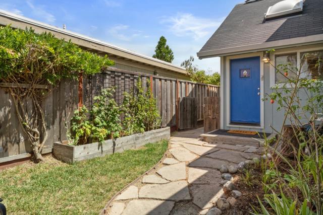 260 Walk Circle, Santa Cruz CA: https://media.crmls.org/mediaz/1990eccc-7bd4-4d03-a3fd-ab3239d2ec2b.jpg