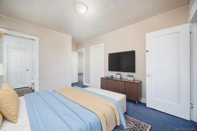 4276 35Th St, San Diego CA: https://media.crmls.org/mediaz/1991ba34-2a20-484d-809e-aa1a3abc06db.jpg