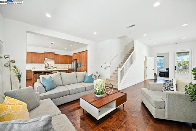 2100 Carbondale, Dublin CA: https://media.crmls.org/mediaz/1992e9c7-2199-4502-ab9e-d4135f768b76.jpg