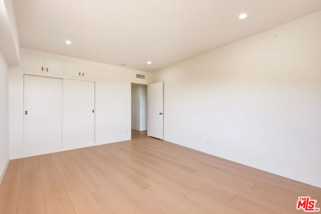 1682 Larco Way photo 33