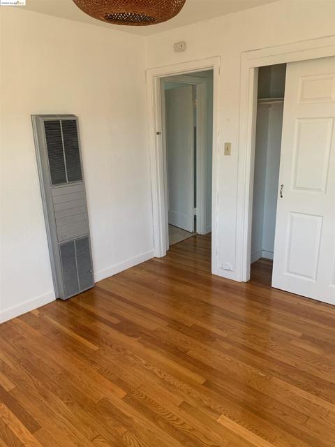 1028 61st St, Oakland CA: https://media.crmls.org/mediaz/1993f198-c2c2-473e-8fb0-5fb9c88de58b.jpg