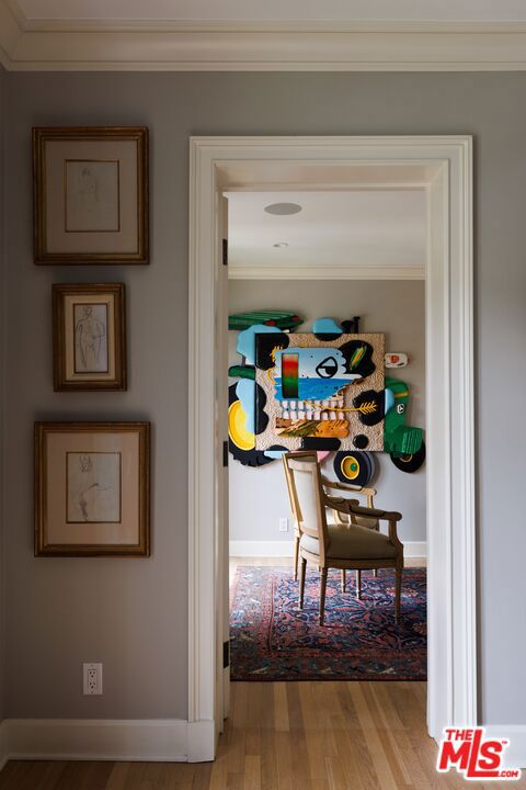 400 S Hudson Avenue, Los Angeles CA: https://media.crmls.org/mediaz/199435a1-c1d9-44e2-9da5-330c2f969d04.jpg