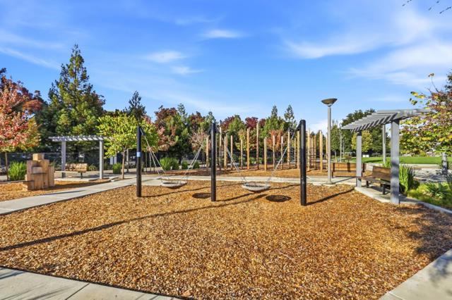 5740 Vibrant Loop, San Jose CA: https://media.crmls.org/mediaz/1994a67f-63fa-4731-b802-fc748bce3e17.jpg