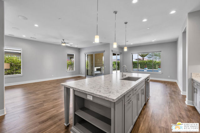 14 Cork Tree, Rancho Mirage CA: https://media.crmls.org/mediaz/199618a9-4853-4657-a07c-a768e4670158.jpg