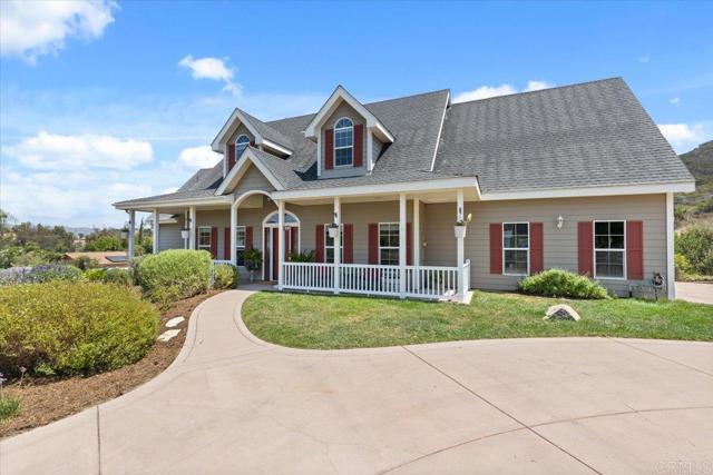 Detail Gallery Image 3 of 60 For 598 Caminito a Casa, San Marcos,  CA 92078 - 4 Beds | 3/1 Baths