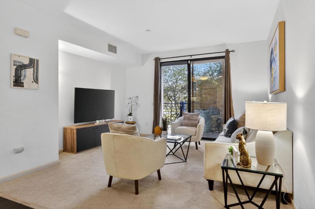 10745 N De Anza Boulevard #215