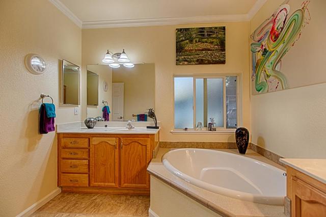 3390 Ashwood Way, Soquel CA: https://media.crmls.org/mediaz/1998b7d4-ccd8-4ebd-b1e1-448e5523b28c.jpg