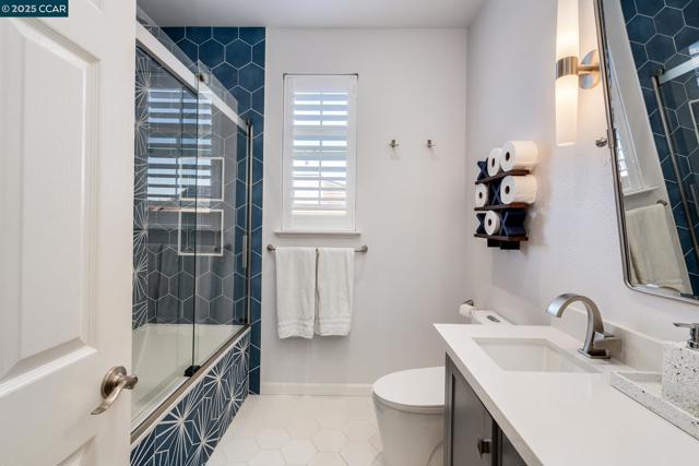 84 Plumeria Ct, Danville CA: https://media.crmls.org/mediaz/1999edf5-ec11-43bd-9670-fd223e763236.jpg