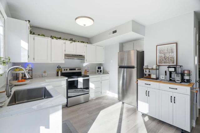 251 Gibson Drive, Hollister CA: https://media.crmls.org/mediaz/199a8954-c416-43c9-b699-94b6532e83df.jpg