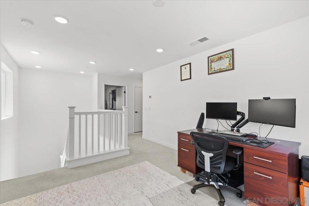 MLS #250028557SD image #17