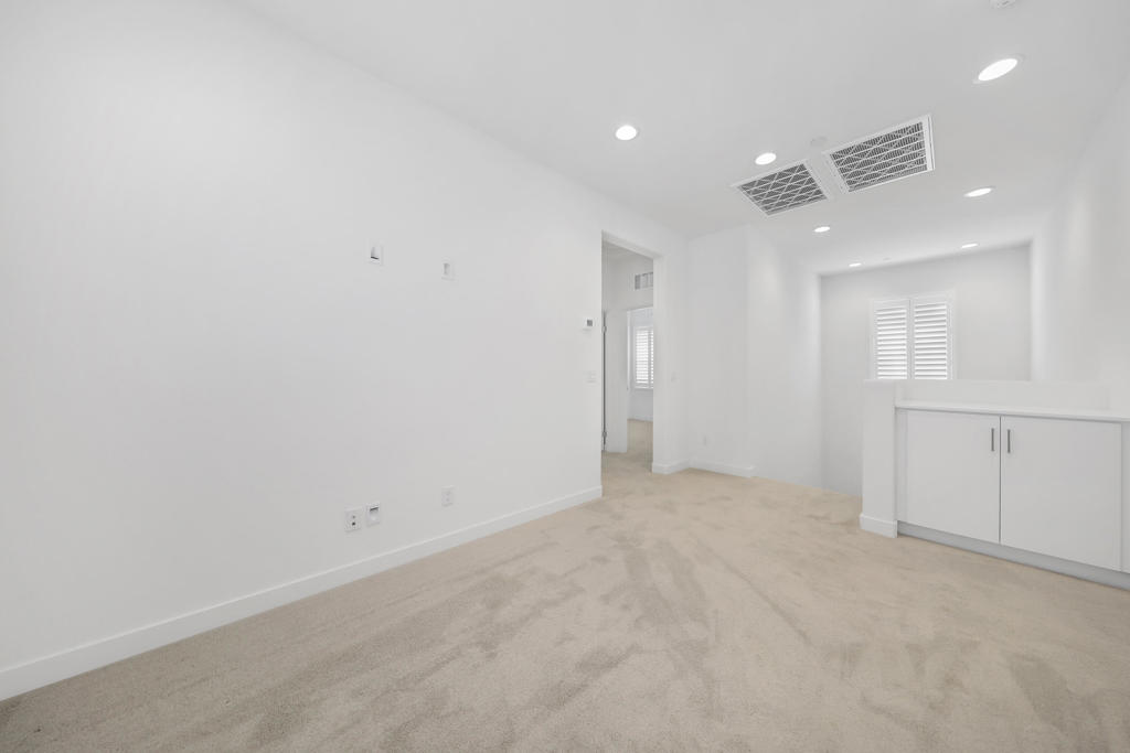 MLS #219136267DA image #12