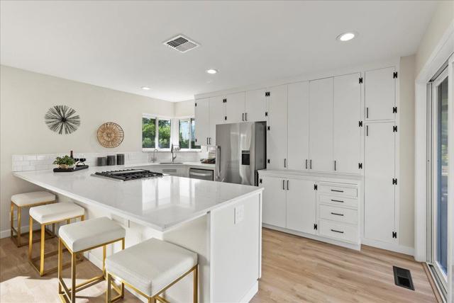 3400 Haas Drive, Aptos CA: https://media.crmls.org/mediaz/199d3ccd-76d9-4909-81d5-298baae65aa9.jpg