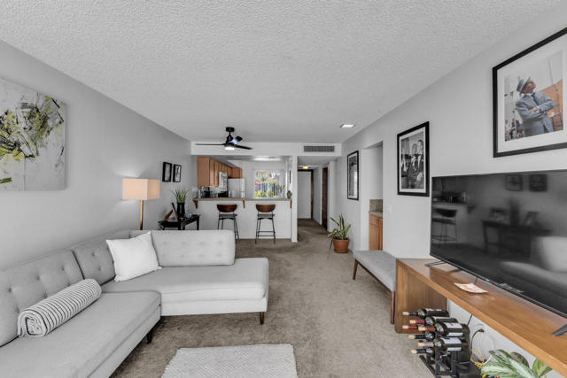 35970 Lindera Court, Rancho Mirage CA: https://media.crmls.org/mediaz/199d8314-ec28-4c54-88d3-6123b177ae86.jpg