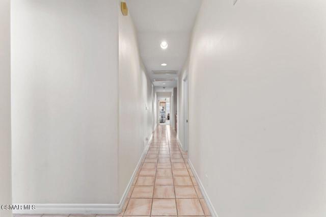 10885 Citrus Drive, Moorpark CA: https://media.crmls.org/mediaz/199f8666-b43a-4da5-b362-fed30a006734.jpg