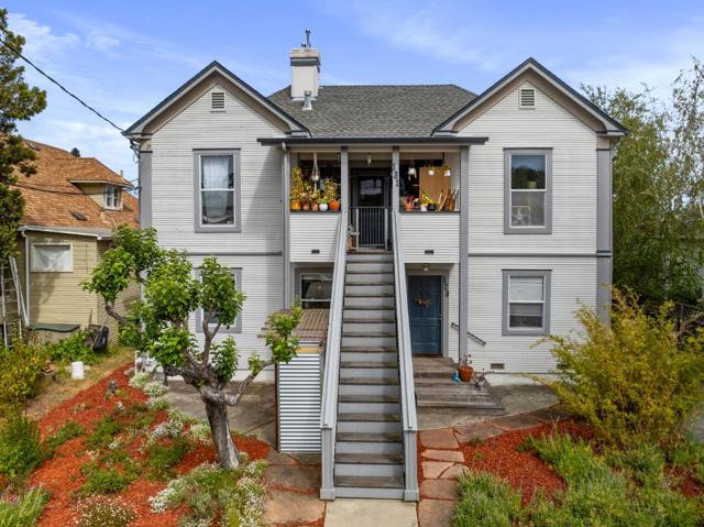 129 Sunnyside Avenue, Santa Cruz CA: https://media.crmls.org/mediaz/19a0893f-4e51-4e39-93d2-7d77ccec9755.jpg
