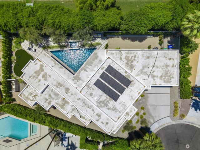 74846 Fox Hills Court, Palm Desert CA: https://media.crmls.org/mediaz/19a10045-fbd8-4d04-919c-648ed17eb18a.jpg