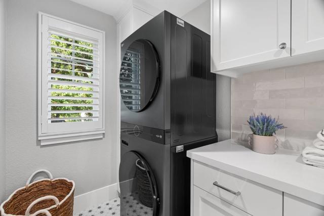 16157 E Mozart Avenue, Los Gatos CA: https://media.crmls.org/mediaz/19a1cd0d-9a17-4614-ab1d-9cde81691627.jpg