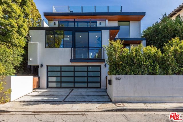 552 Stassi Lane, Santa Monica, CA 90402