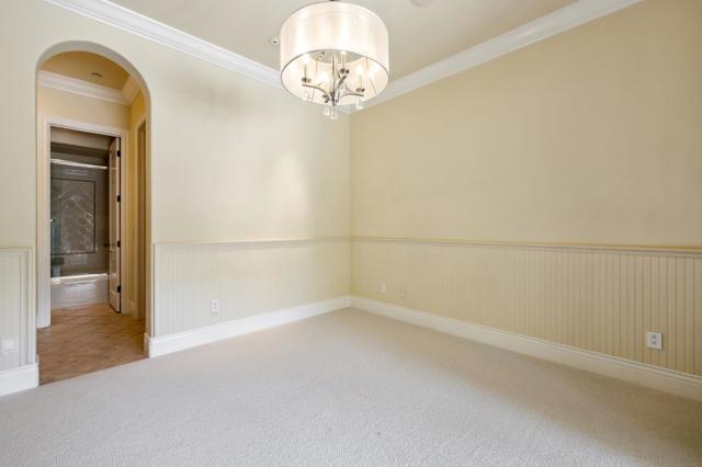 1305 Lions Peak Lane, San Martin CA: https://media.crmls.org/mediaz/19a206cd-76a2-417b-930f-b70e7671e77d.jpg