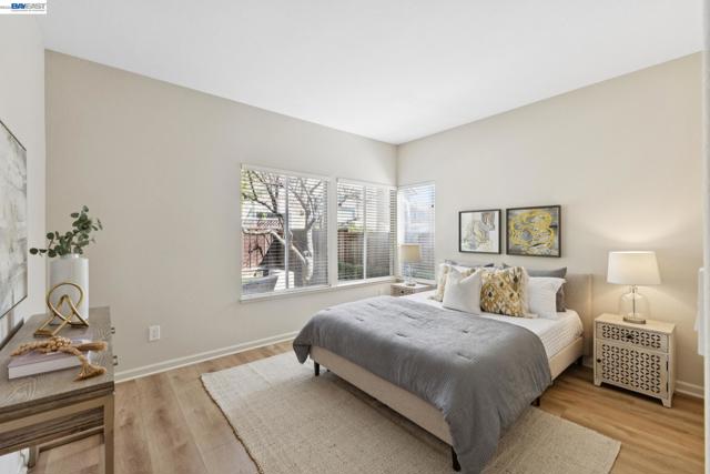 Image 28 of 60 For 674 Crystal Ct