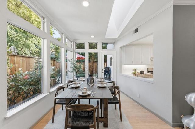 1962 Menalto, Menlo Park CA: https://media.crmls.org/mediaz/19a29893-2ee2-44cf-b668-f2247ca77c0e.jpg