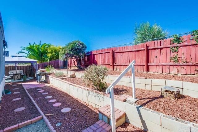 Detail Gallery Image 46 of 47 For 1120 E Mission Road #27,  Fallbrook,  CA 92028 - 2 Beds | 2 Baths