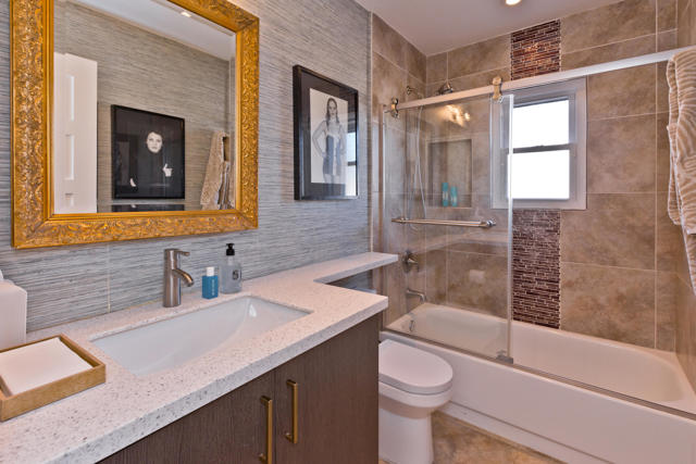 2200 E Acacia, Palm Springs CA: https://media.crmls.org/mediaz/19a308c1-52fa-48d2-9e9b-3a2e48dda145.jpg