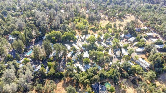 12125 Lake Boulevard, Redding CA: https://media.crmls.org/mediaz/19a3ae4e-e637-4550-8c5d-9ab72a26b19c.jpg