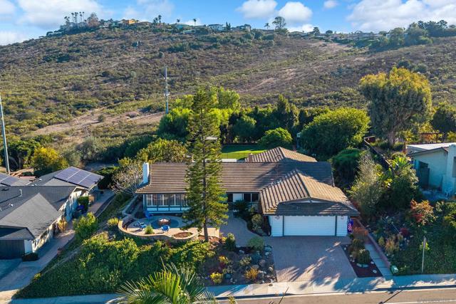 6641 Murray Park Dr, San Diego CA: https://media.crmls.org/mediaz/19a40cd8-afde-45fa-86e5-742ca67e135e.jpg