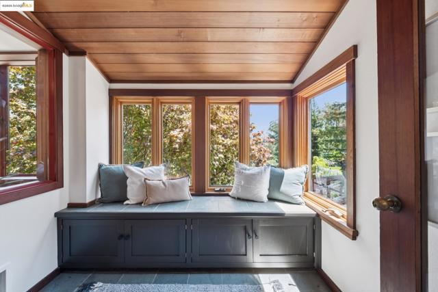 737 Woodhaven Rd, Berkeley CA: https://media.crmls.org/mediaz/19a41dc4-d06b-426b-aa7b-356dc06d1a28.jpg