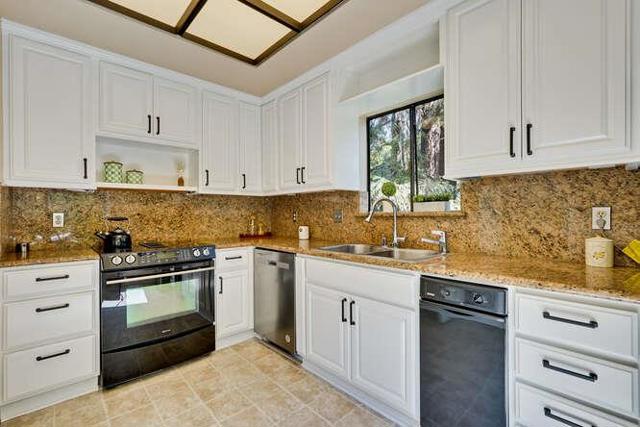 425 N El Camino Real, San Mateo CA: https://media.crmls.org/mediaz/19a48b61-4507-4066-a85b-717babf58d2f.jpg