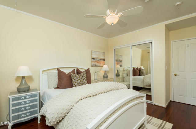 Detail Gallery Image 40 of 74 For 3550 Santa Carlotta St, Glendale,  CA 91214 - 5 Beds | 4 Baths