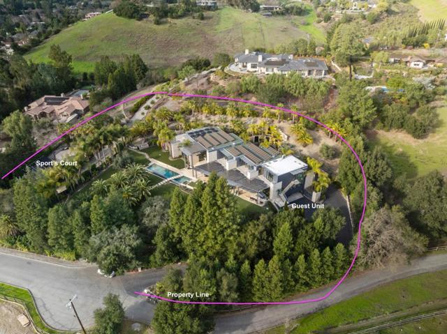27673 Lupine Road, Los Altos Hills CA: https://media.crmls.org/mediaz/19a64189-9c8d-40af-86c4-6745aa499cde.jpg