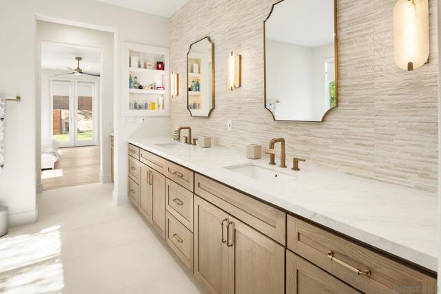 10528 Pinion Trl, Escondido CA: https://media.crmls.org/mediaz/19a7b98e-132c-4411-b438-383d9aed05b5.jpg