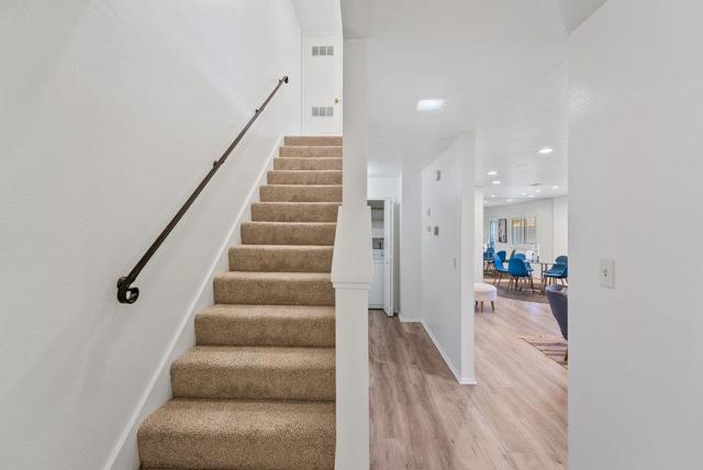 1582 Dolphin Drive, Aptos CA: https://media.crmls.org/mediaz/19a7ccd2-d3e6-43ea-8678-5c3298723a10.jpg