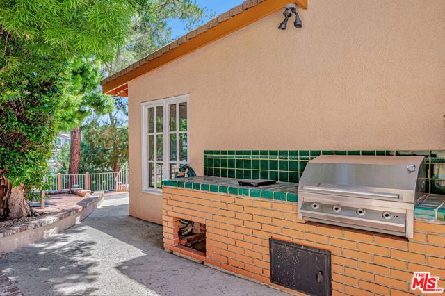 30757 Canwood Street, Agoura Hills CA: https://media.crmls.org/mediaz/19a7d025-564a-483c-b018-45972de02e6d.jpg