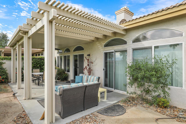 82745 Odlum Drive, Indio CA: https://media.crmls.org/mediaz/19a80bfe-8653-4f09-833a-60f15e886ca5.jpg